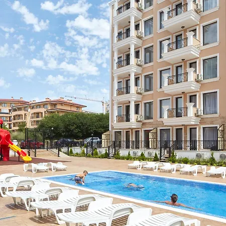 Exklusives Am Azurblauen Meer Daire
